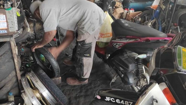Bengkel Motorsikal Mukmin 1 bengkel motorsikal mukmin
