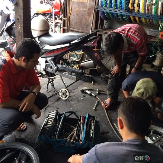 Bengkel motorsikal 1 bengkel motorsikal