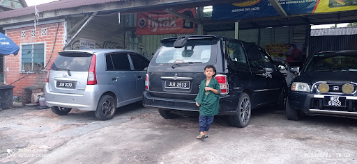 Mustaffa Workshop(bengkel kereta jasin),services,baik pulih engine,transmission,suspension