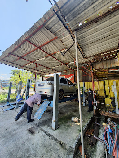 Pusat Ekzos Kumar Motor Pusat Ekzos Kumar Motor